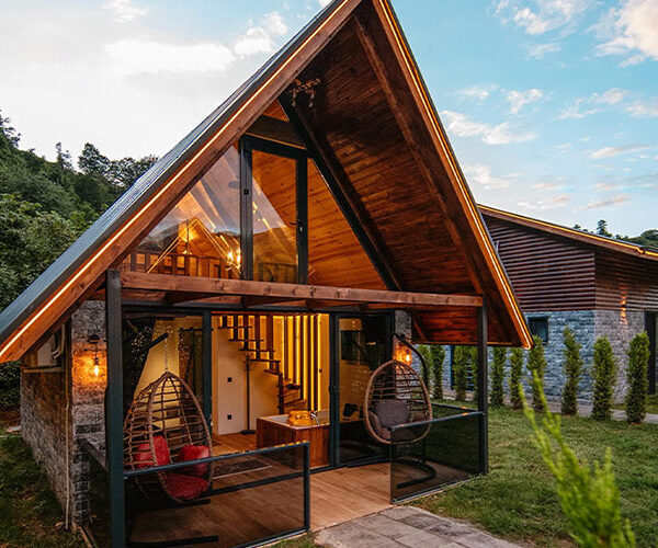 Jakuzili Bungalovlarda Romantik Kaçamak